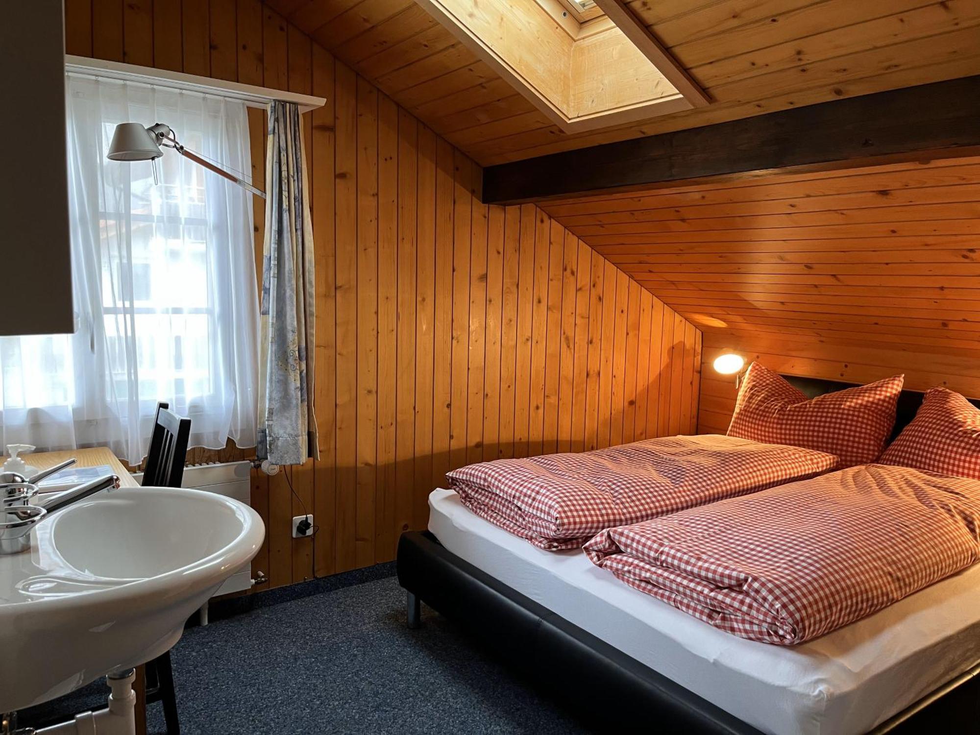 Pension Läbeshuus - Bistro Sonnegg Heiligenschwendi Extérieur photo