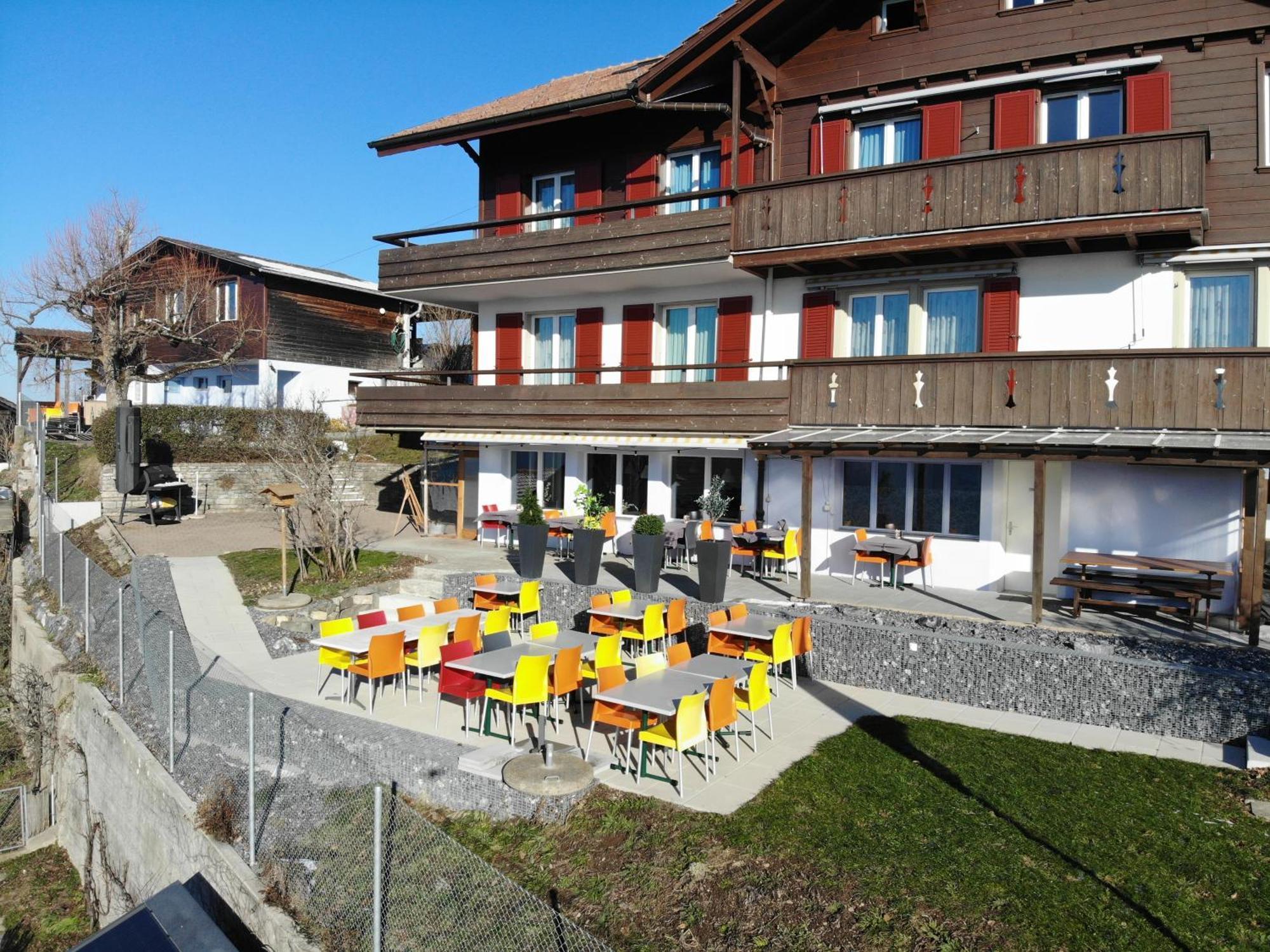 Pension Läbeshuus - Bistro Sonnegg Heiligenschwendi Extérieur photo