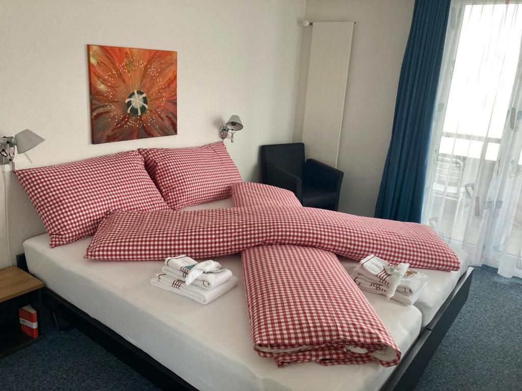 Pension Läbeshuus - Bistro Sonnegg Heiligenschwendi Extérieur photo