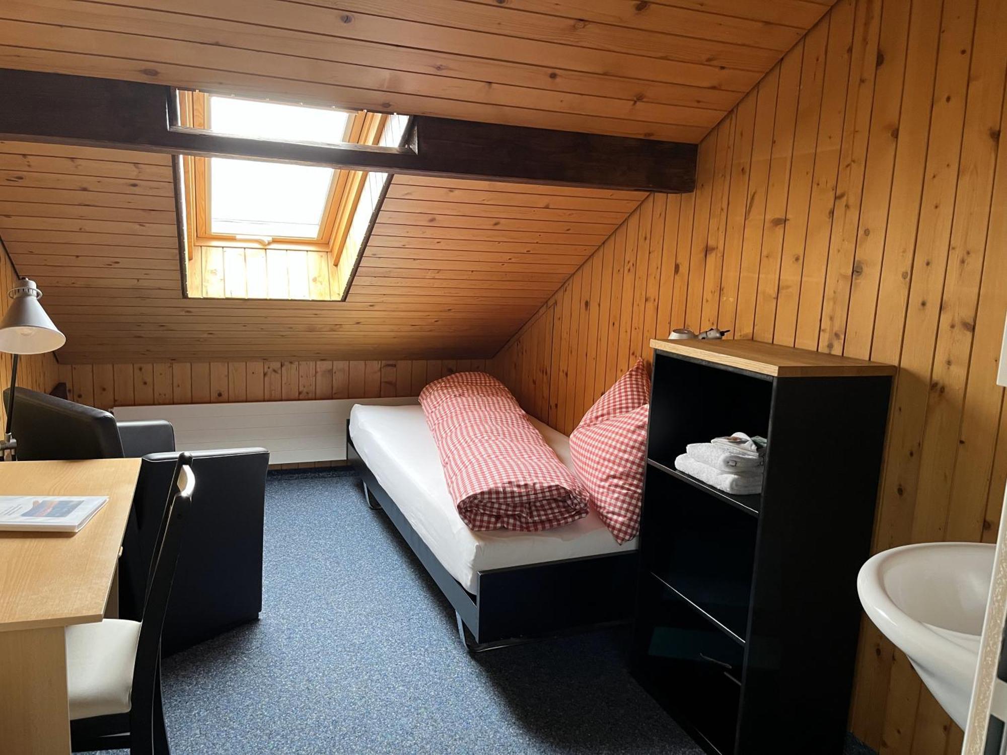 Pension Läbeshuus - Bistro Sonnegg Heiligenschwendi Extérieur photo